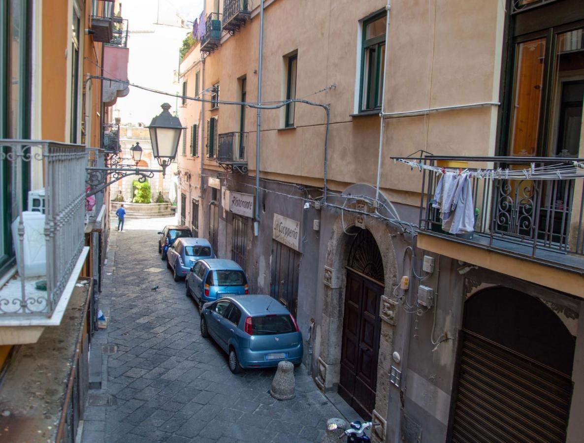 Luxury House Dogana 37 Apartment Salerno Luaran gambar