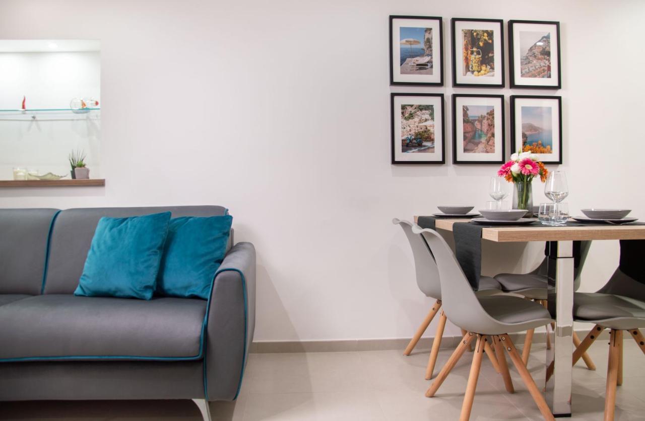 Luxury House Dogana 37 Apartment Salerno Luaran gambar